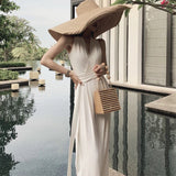 2025 Autumn Dress New French Retro Waist Temperament Showing Thin Legs Hanging Shoulder Black Conjoined Trousers Woman 68HZ