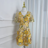 2025 Summer New French Design Heavy Industry Three-Dimensional Flowers Slimming Thin And Hip Delicate Dress Women's Clothing 68HZ