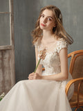 French Light Wedding Dress 2025 New White Engagement Dress Temperament Waist Fish Tail Lace Welcome Yarn 68HZ