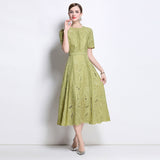 French Niche High-End Water-Soluble Lace Dress Light Luxury Elegant Temperament Hollow Embroidery Embroidery Dress 68HZ