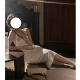 White Hanging Neck Dress New French Waist Niche Design Ass And Party Dress Dress 68HZ