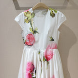 The Generous And Well-Rounded Red Flowers On The Red Background Of The Waist Comfortable Cotton Cloth In The Long-Term Dress Station Women's Spring And Summer 2025 68HZ