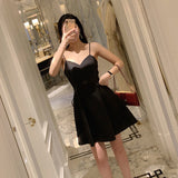 Classic Little Black Dress Exquisite Little Woman Elegant Satin Sling Dress Famous Party Party Party Dress With Chest Cushion 68HZ