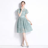 2024 Summer New French Elegant Water-Soluble Lace Hook Hollow Flying Sleeve Temperament Waist Dress Dress Woman 68HZ