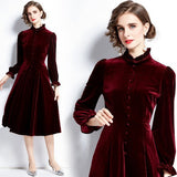 Standing At The New Women's Elegant And Fashionable Court Style Hepburn Long-Sleeved Velvet Dress In Autumn And Winter 2025 68HZ