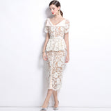 British Niche Temperament Thousands Of Gold Windy Collar Short-Sleeved Lace Waist Dress Dress With Belt 68HZ